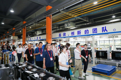 采筑百人考察團(tuán)走進(jìn)火星人,戰(zhàn)略合作謀定工程地產(chǎn)行業(yè)新未來